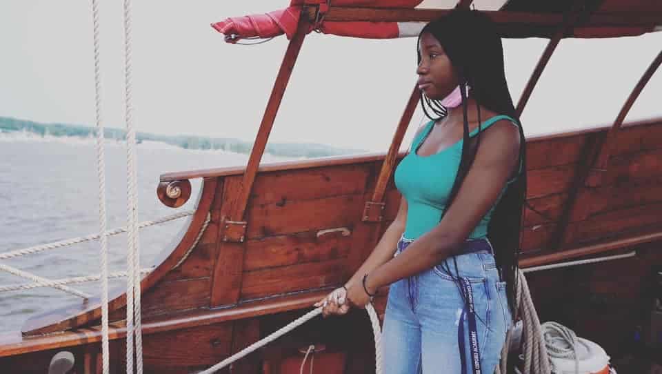 Serena Sailing the OnRust